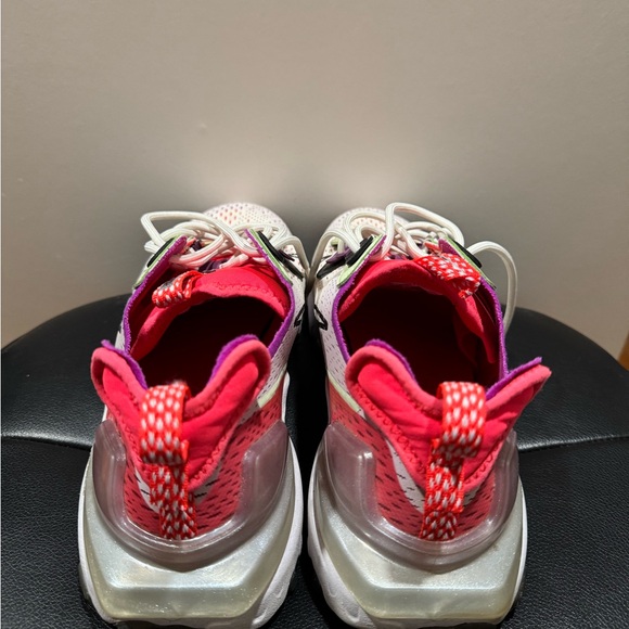 Nike React Vision “Barely Volt Pink” - Picture 4 of 5